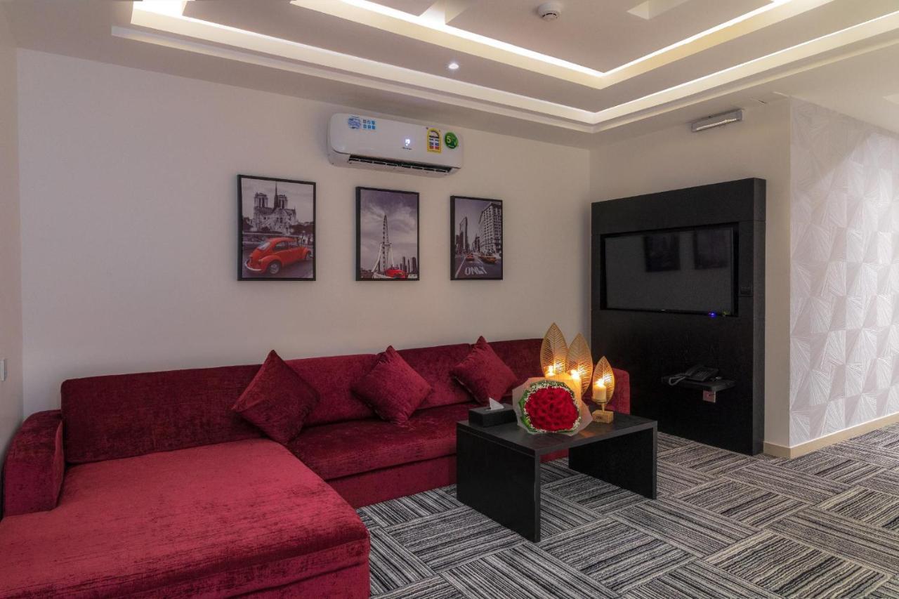 South Hotel Suites Khamis Mushait Exterior photo