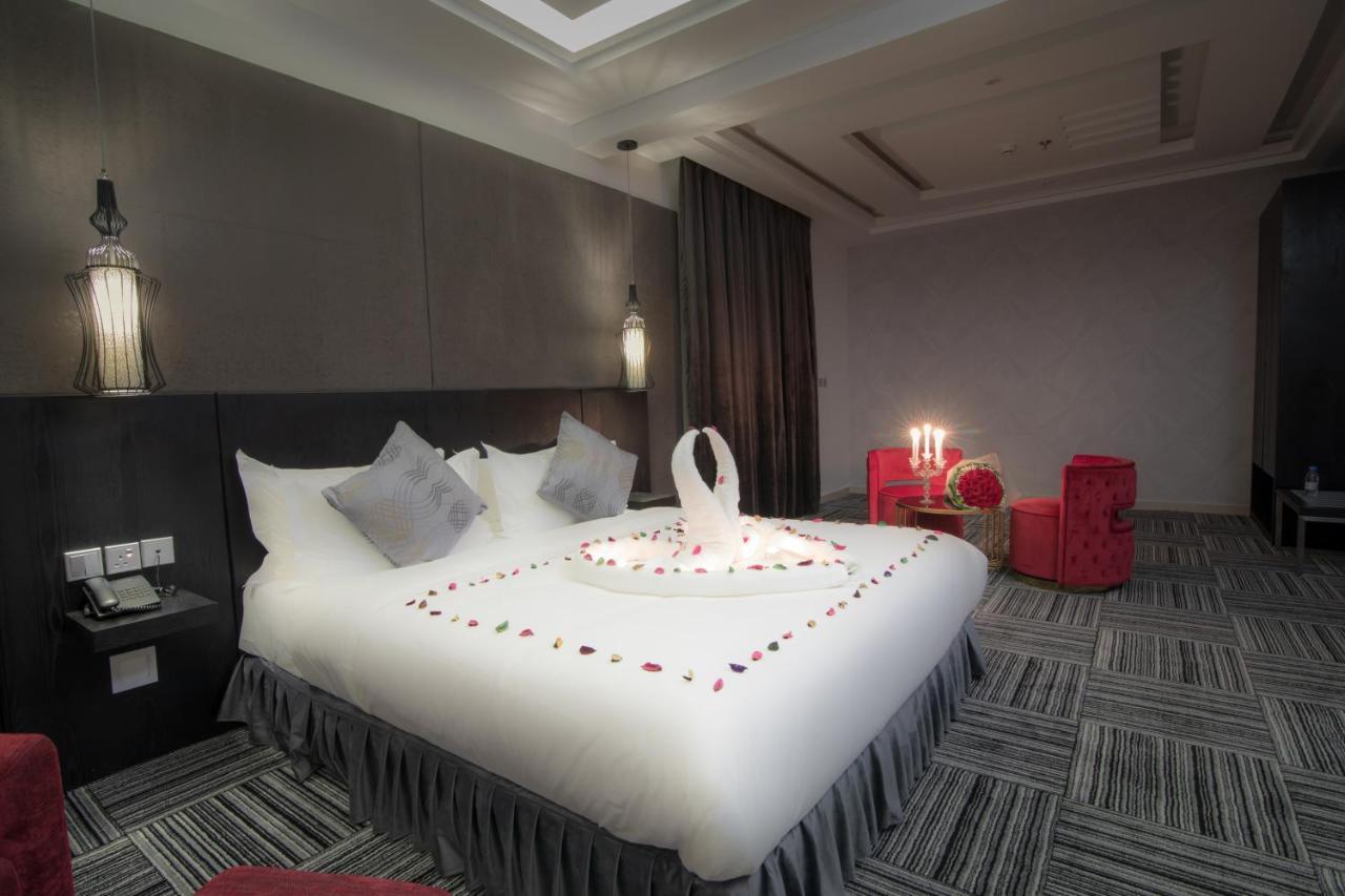 South Hotel Suites Khamis Mushait Exterior photo