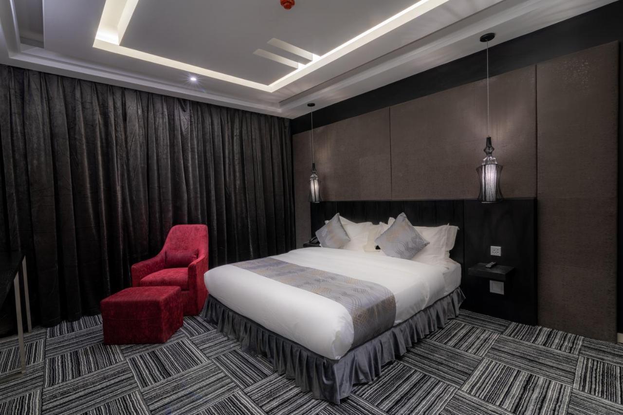 South Hotel Suites Khamis Mushait Exterior photo